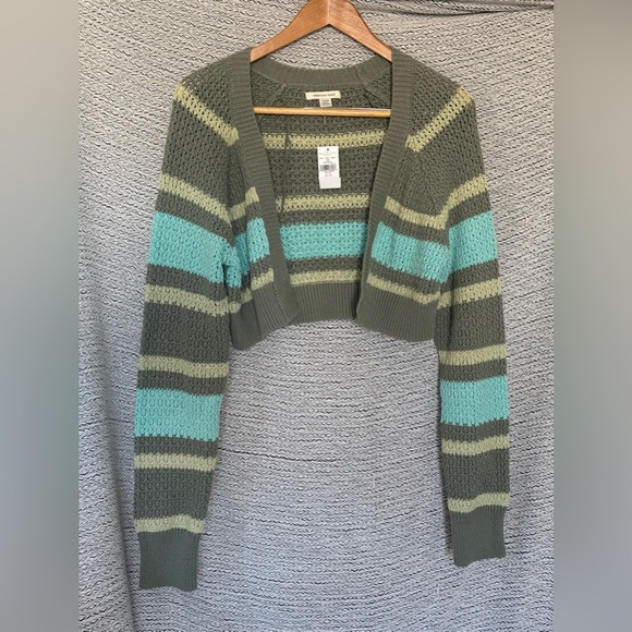American Eagle Outfitters Sweaters - NWT American Eagle Knit Shrug size XL